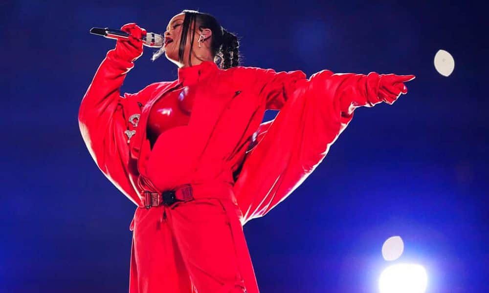 Rihanna Announces Second Pregnancy at Super Bowl Show in The Most Unpredictable Manner