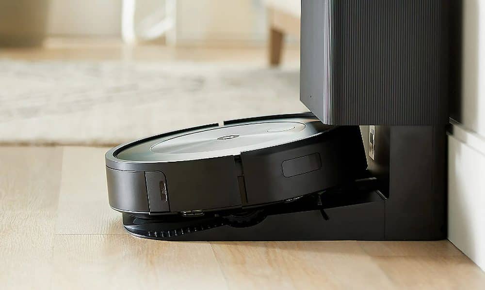 As of late Simplest: Get the Roomba j7x+ Wi-Fi Robotic Vacuum for Simply $400 – E! On-line