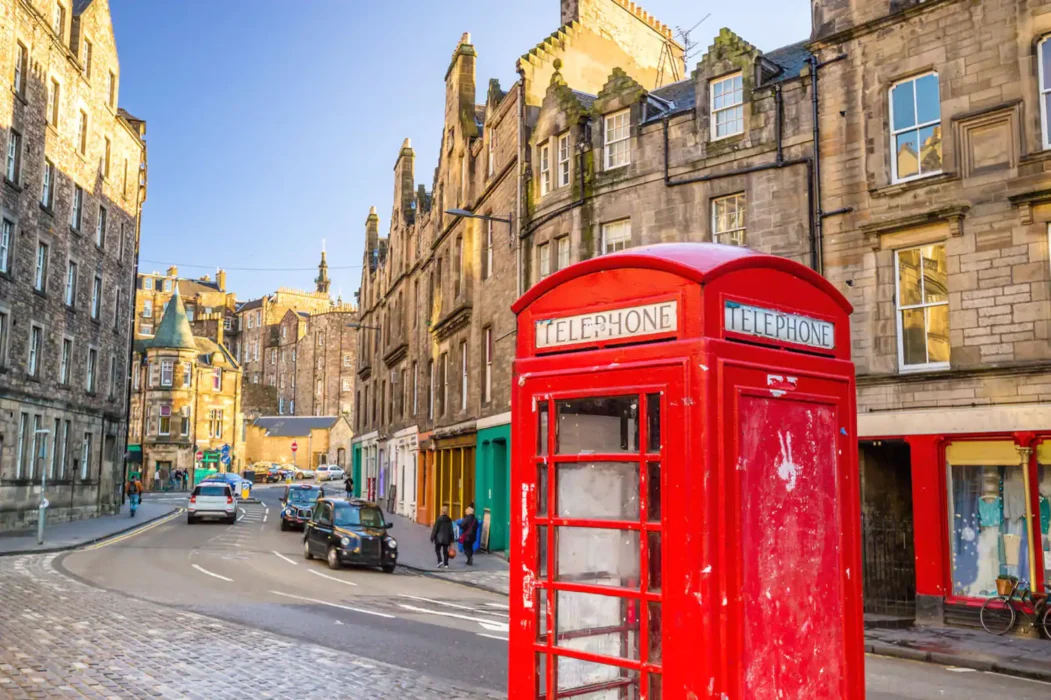 Edinburgh’s Best 10 Resorts with Worth, Location, and Perks