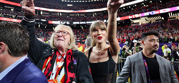 Taylor Swift and Donna Kelce